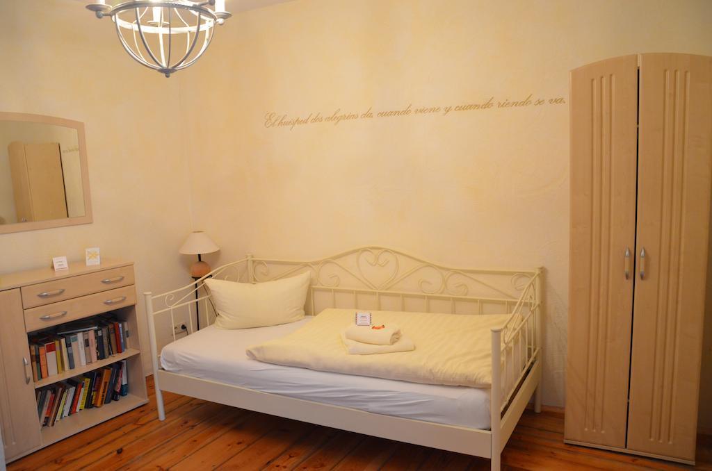 Hotel-Pension Mandy - Adults Only Зенфтенберг Екстериор снимка