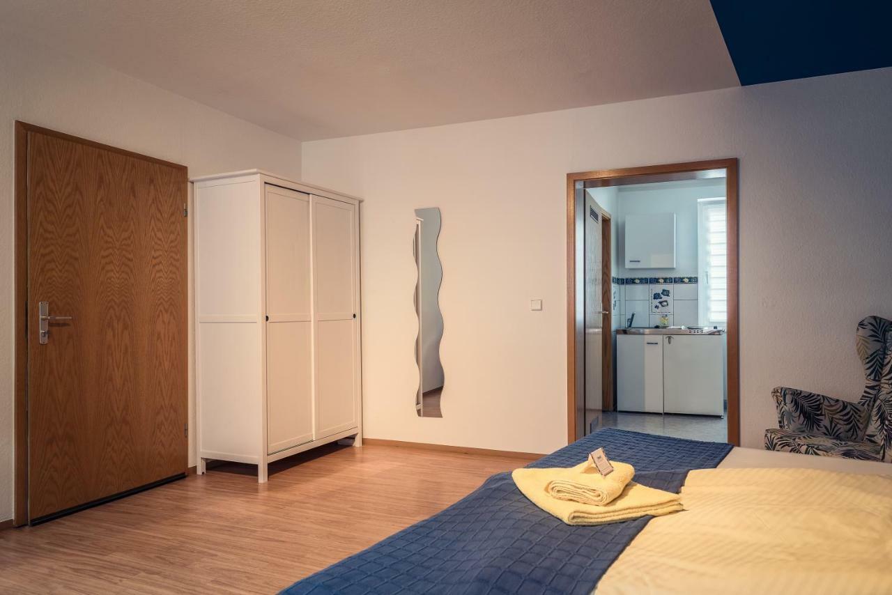 Hotel-Pension Mandy - Adults Only Зенфтенберг Екстериор снимка